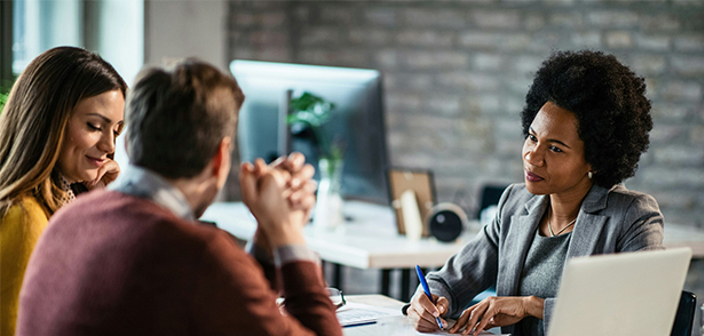 Solicitor is discussing issues with separating couple, Non-Court dispute resolution