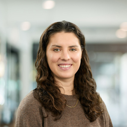 Annabelle Lee, Associate in the Russell-Cooke Solicitors, Real estate, planning and construction team. 