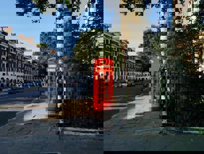 Photo of a London phonebox in trinity square southwark Photo by Francais a Londres on Unsplash