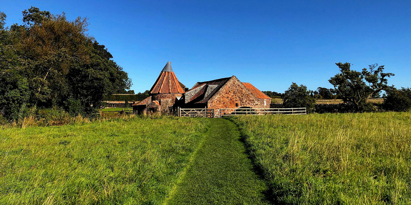 A barn building on a farm in the UK. Proprietary estoppel: broken promises